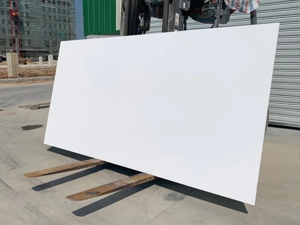 PURE WHITE 016